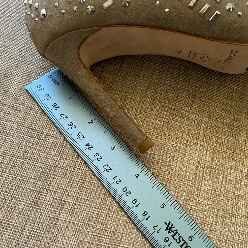 Donald J. Pliner Women's Studded Tan Heels - Picture 5 of 11